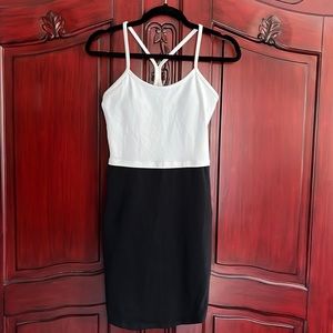 LULULEMON POWER Y TANK DRESS 👗